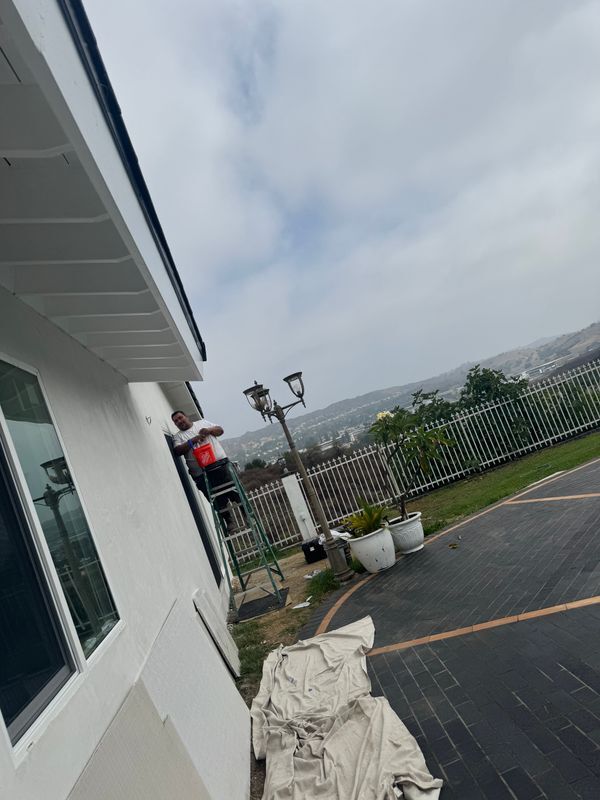 Foto del edificio - 903 Regal Canyon Dr
