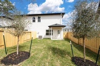 Building Photo - 1951 Longmire Villas Ct