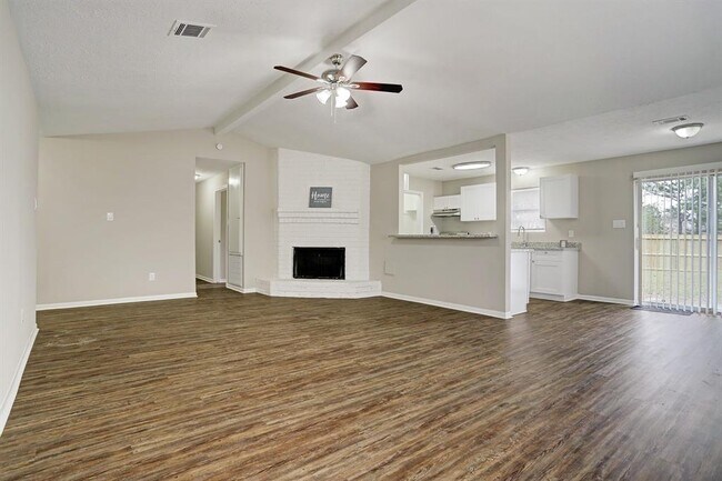 Building Photo - 16310 Timber Valley Dr