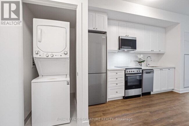 Photo du bâtiment - 51 Clarington Blvd