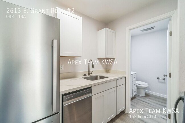 Foto del edificio - 2613 E Grant Rd