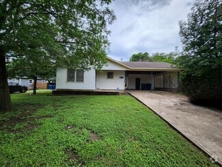Building Photo - 913 Prescott St