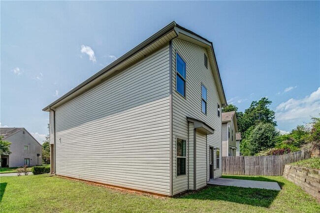 Foto del edificio - 151 Bethany Manor Dr