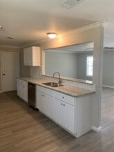 Building Photo - 10978 Youpon St