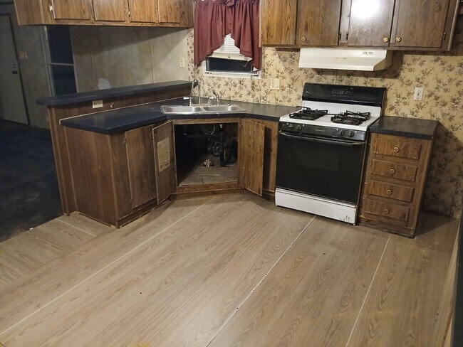 Foto del edificio - Sunny 3-Bedroom Home with 2 Baths and 1,500 Sq Ft in the Heart of Denmark – Only $850/mo