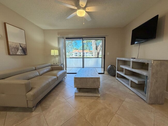 Building Photo - 2094 Arbour Walk Cir
