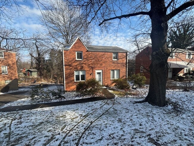 Building Photo - Use Your Tax Return For This Sweetheart of a Deal! This is a Lease-to-Own – Not a typical rental.