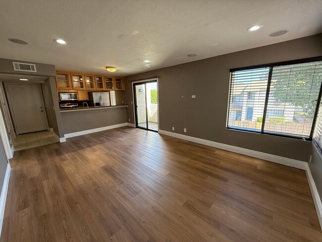 Building Photo - Quiet & Secluded Unit for Rent in Santee!