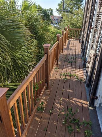 Building Photo - 2405 Marengo St