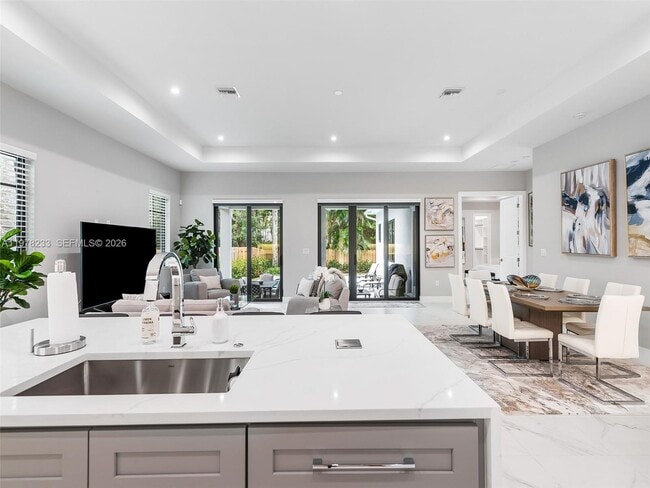 Building Photo - 1484 SW 32nd St