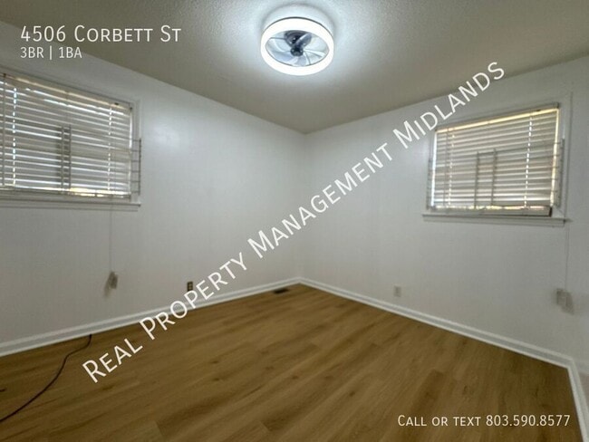Foto del edificio - 4506 Corbett St