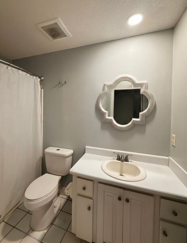 Foto del edificio - 2 Hummingbird Ct