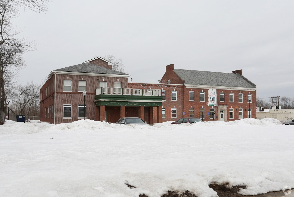 Foto del edificio - 990 Wethersfield Ave