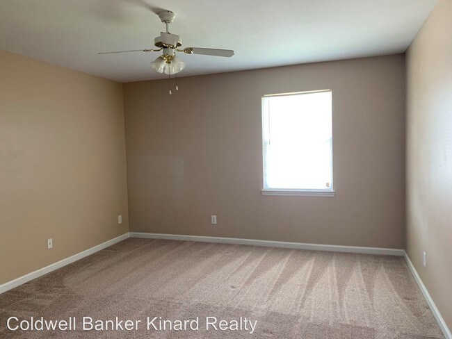 Building Photo - 2 br, 1.5 bath Apartment - 1223 Crown St NW