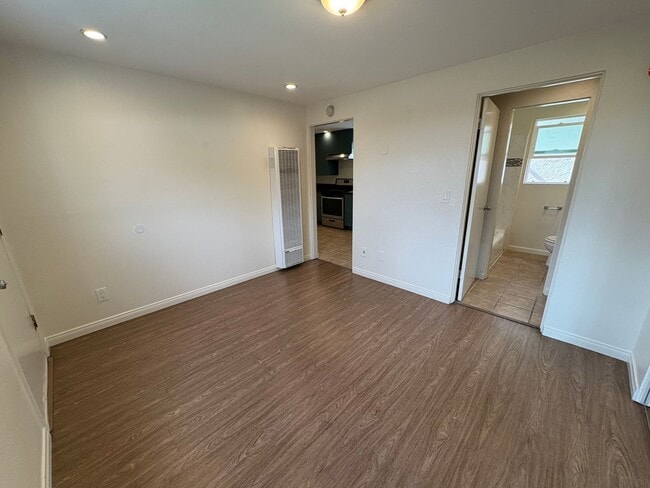 Building Photo - ***1st months rent free***Studio Apartment...