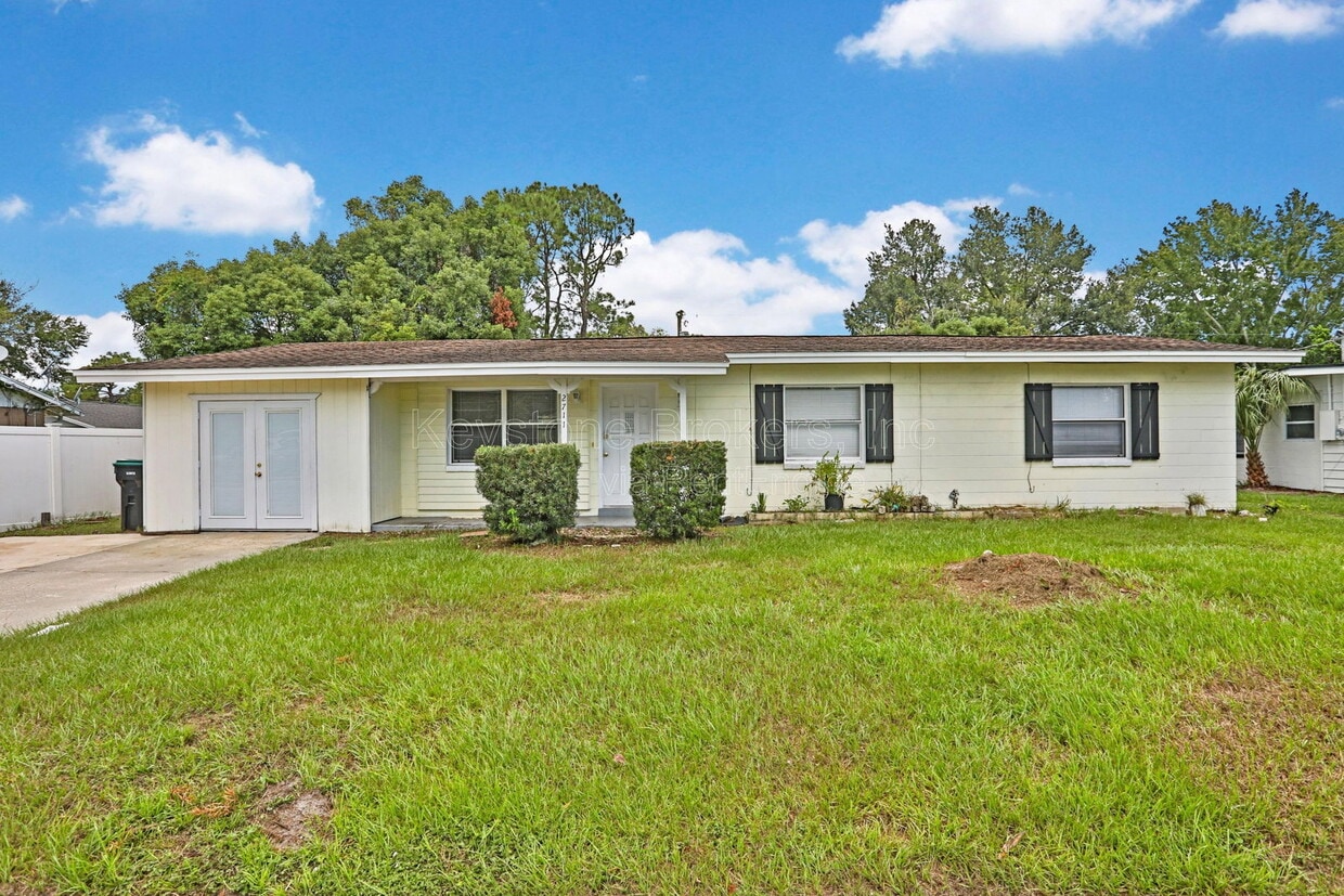 Photo - 2711 Aloma Avenue