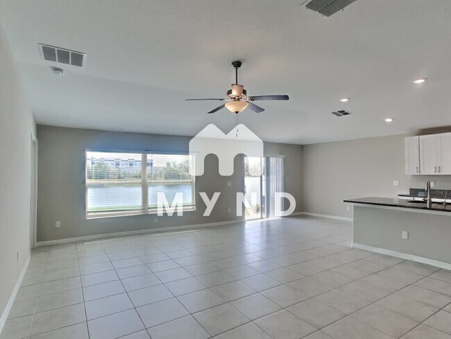 Building Photo - 10411 Alder Green Dr