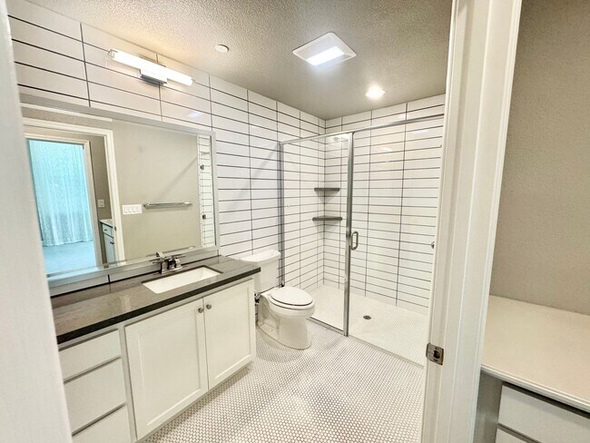 Foto del edificio - Gorgeous 4 Bedroom Model Home in the Cannery