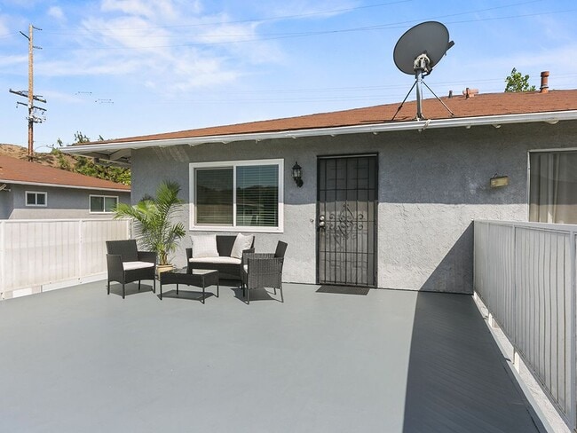 Building Photo - 20757 Plum Canyon Rd