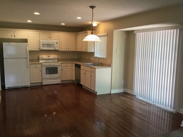 Building Photo - 3465 Winter Holly Dr