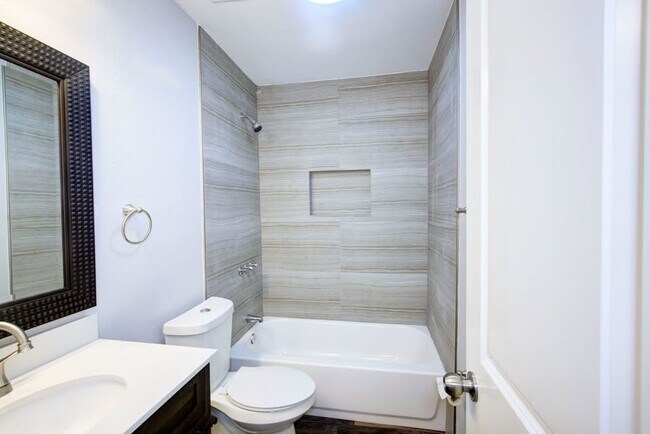 Foto del edificio - 8627 Wileyvale Rd