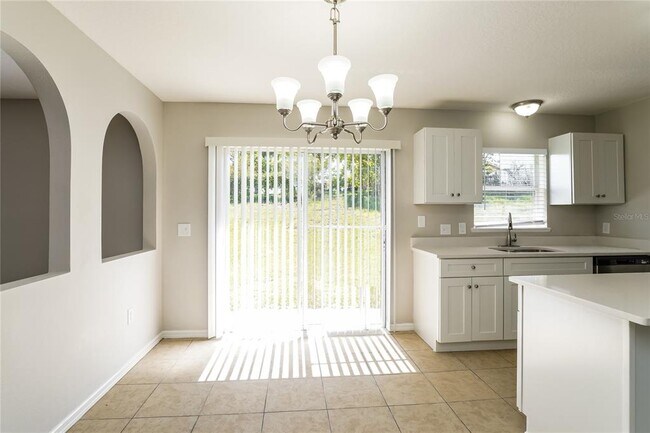 Foto del edificio - 517 Ridges Dr