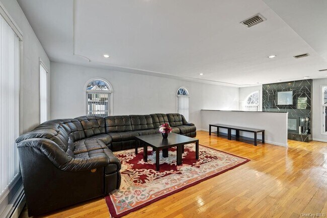 Foto del edificio - 4 Arbor Ct