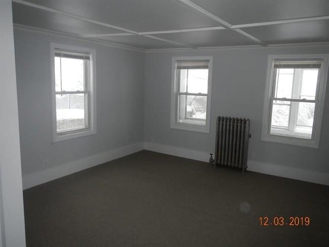 Building Photo - 115 N Main St