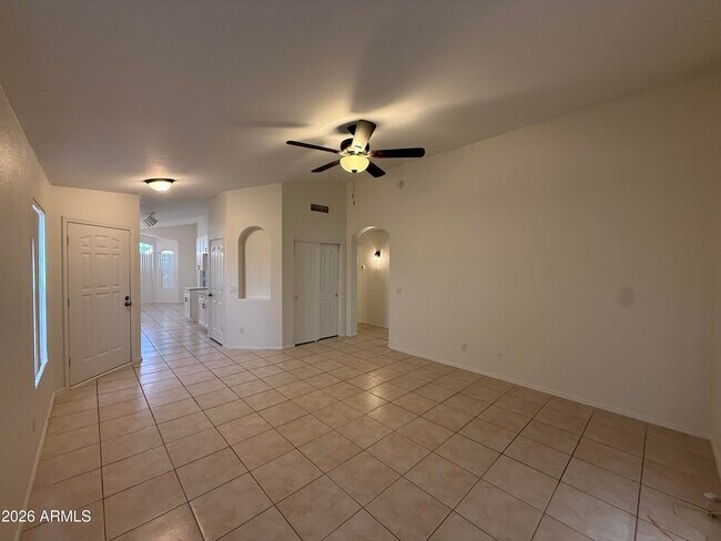 Building Photo - 1191 W Lark Dr