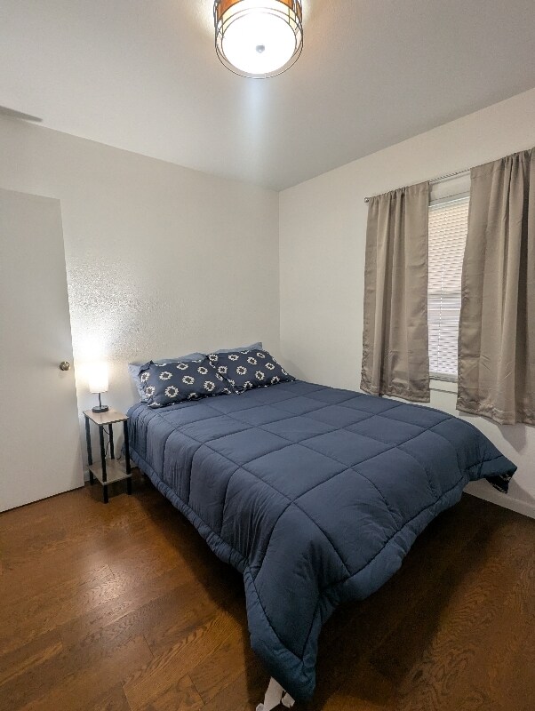 Foto del edificio - 232 31st St NE