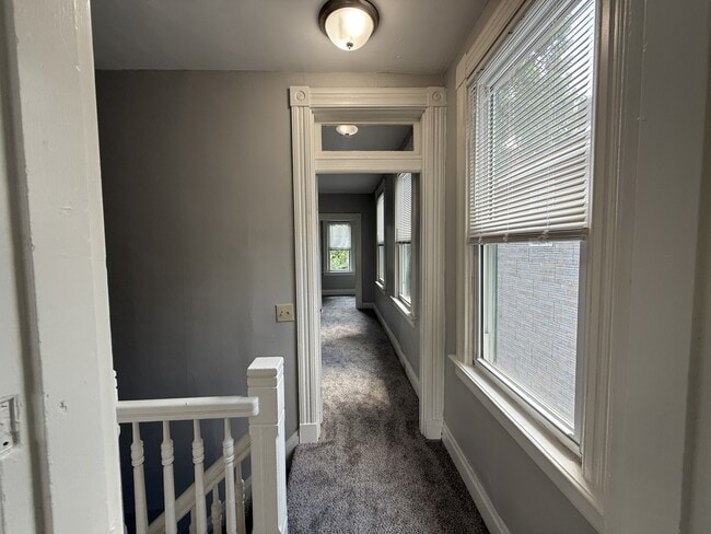 Building Photo - 2036 Mackoy St