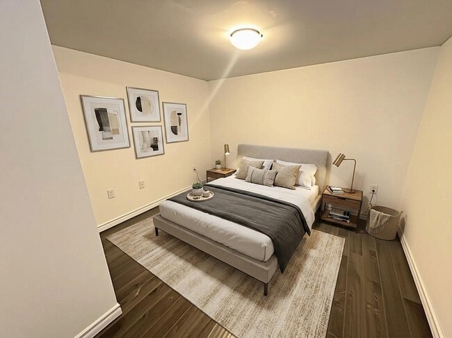 Building Photo - 2 Bedroom Lower Level With In Suite Laundry East Mountain