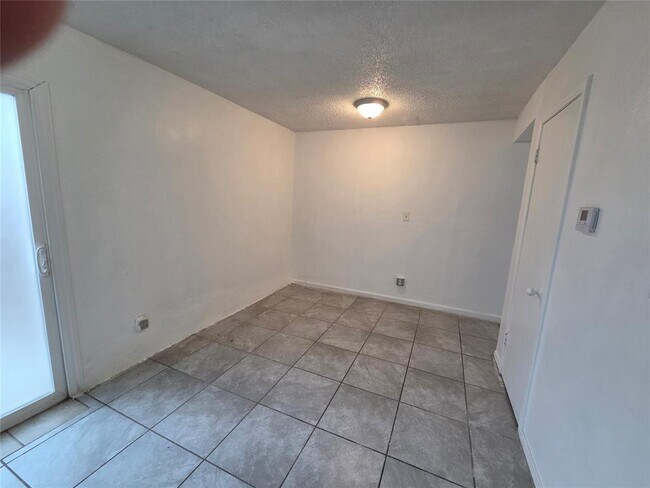 Foto del edificio - 401 SE 12th St