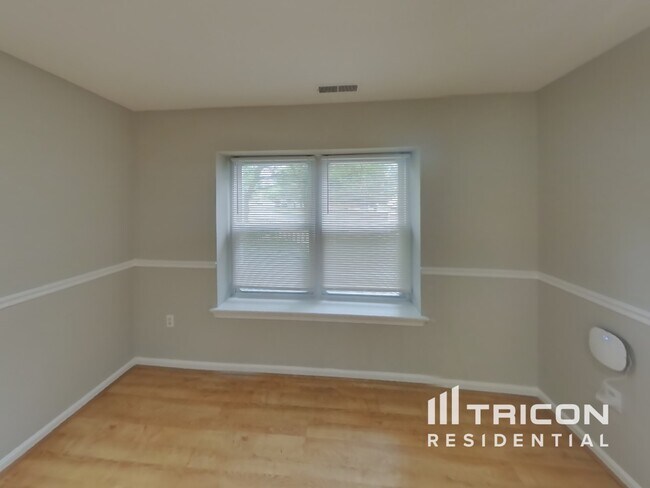 Foto del edificio - 1568 Hummingbird Ct
