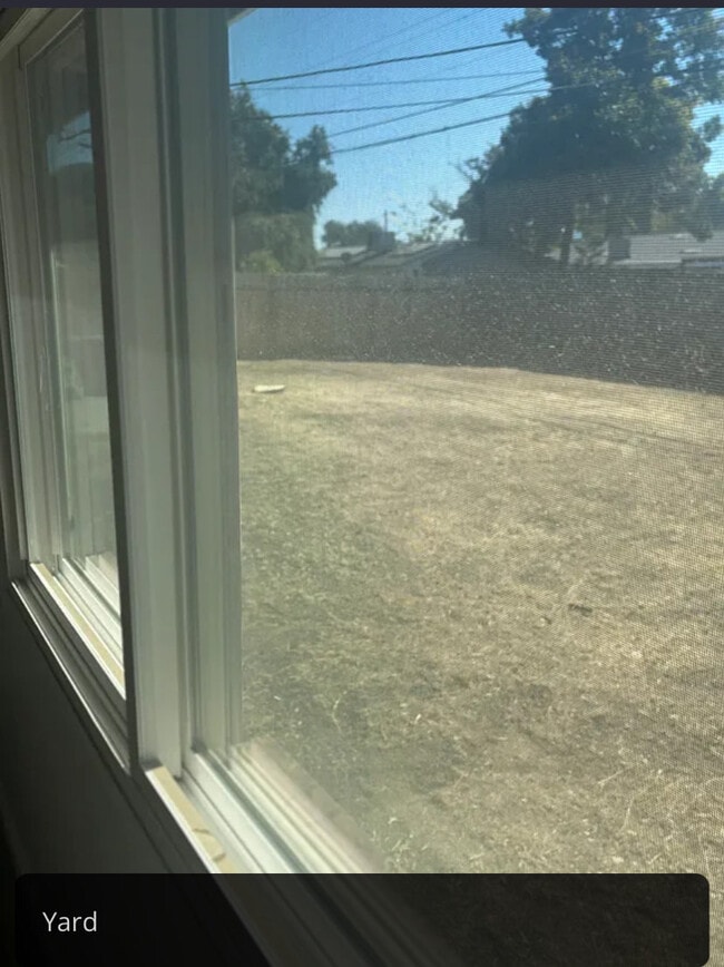 Building Photo - 3786 E Holland Ave