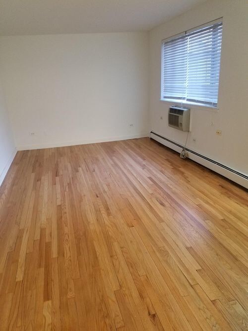 Building Photo - 2630 N Hampden Ct
