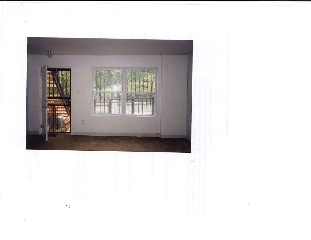 living room - 596 St Mary's St
