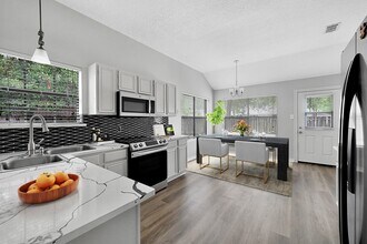 Building Photo - 2827 Deep Anchor Way