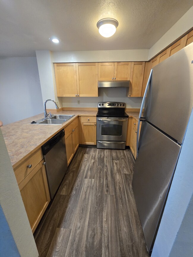 Building Photo - Lea Hill Condominiums
