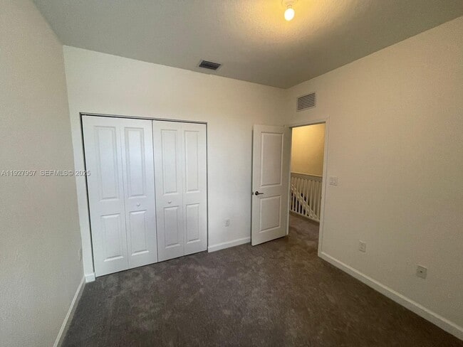 Foto del edificio - 1668 SE 26th Ter