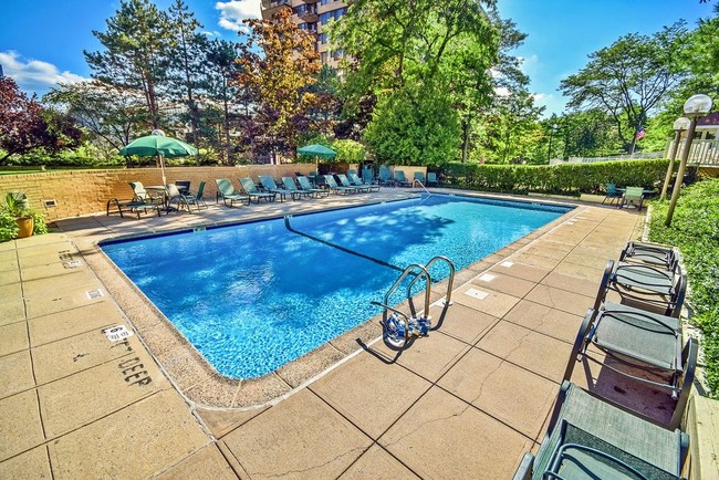 Pool - 25 Rockledge Ave