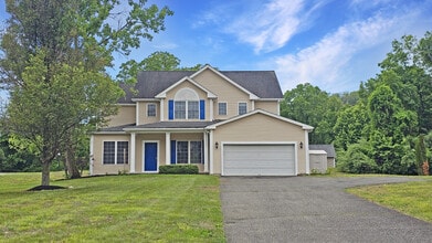 Building Photo - 48 Meadow Brook Rd