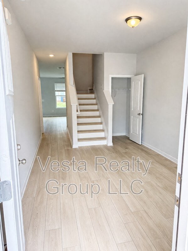 Foto del edificio - 471 Payne Dr