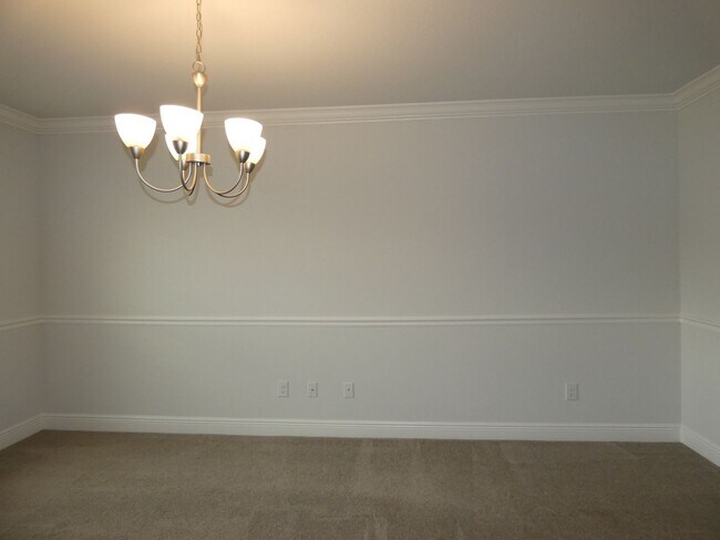 Foto del edificio - Beautiful brick 4BR/3BA in Cantonment near...