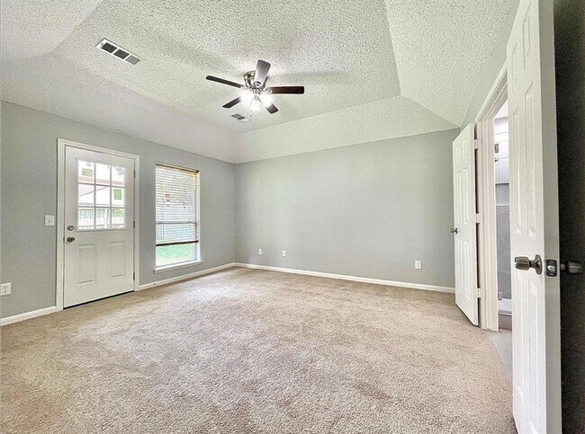 Building Photo - 3203 Dobbin Stream Ln