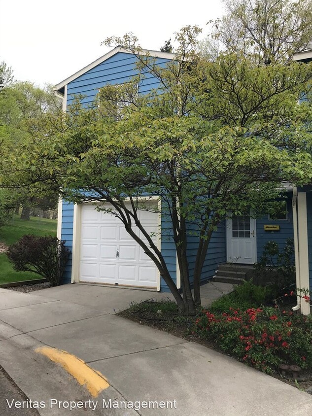 Primary Photo - 3 br, 1.5 bath House - 829 Emma Court