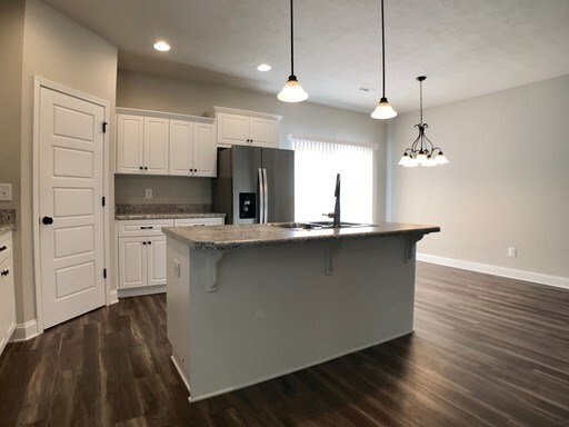 Building Photo - 8115 Cozy Knoll