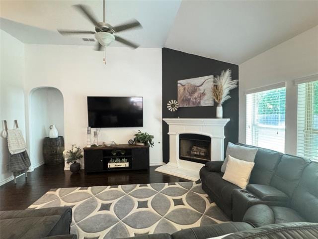 Foto del edificio - 1020 Lake Sierra Wy