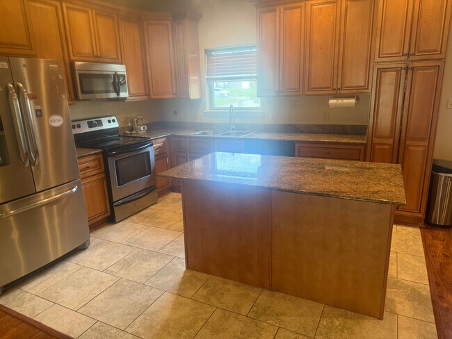 Foto del edificio - 1210 Willow Cir