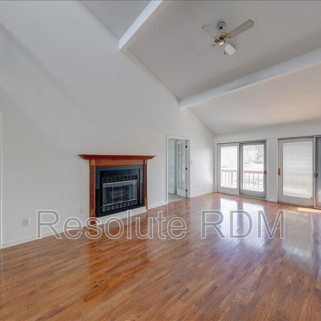 Building Photo - 12001 E 300 S